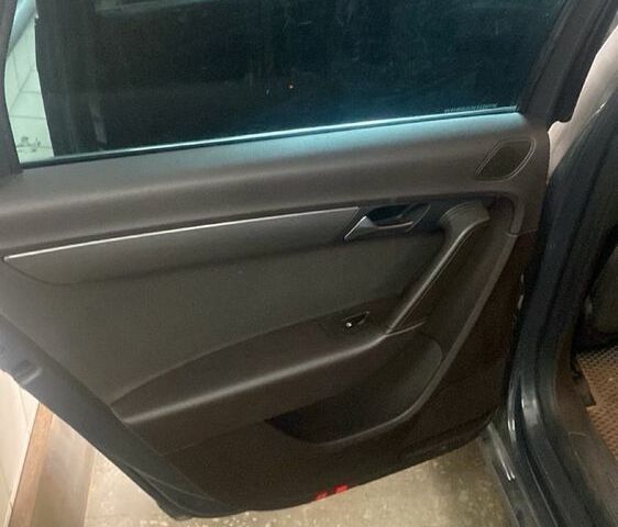 Серый Фольксваген Другая, объемом двигателя 1.6 л и пробегом 248 тыс. км за 9000 $, фото 11 на Automoto.ua