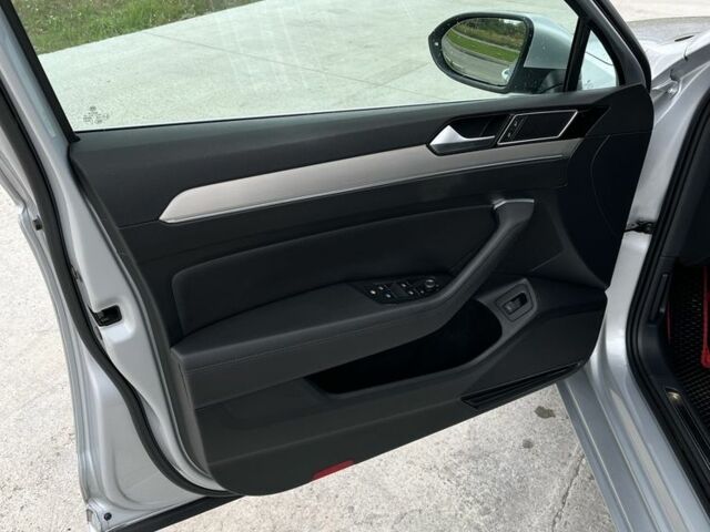 Серый Фольксваген Другая, объемом двигателя 2 л и пробегом 185 тыс. км за 21200 $, фото 8 на Automoto.ua