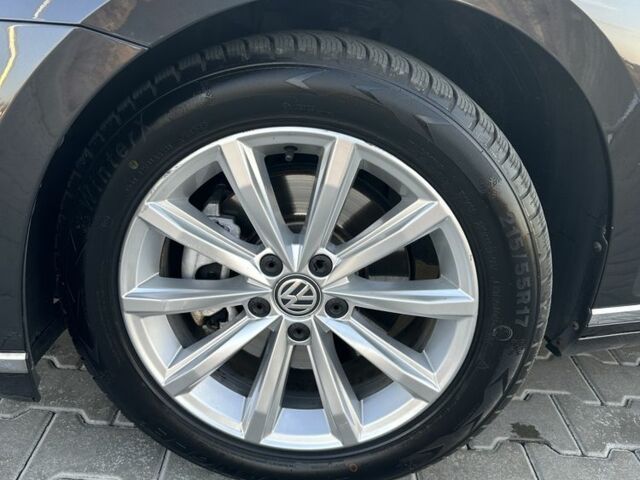 Серый Фольксваген Другая, объемом двигателя 1.6 л и пробегом 277 тыс. км за 17900 $, фото 7 на Automoto.ua