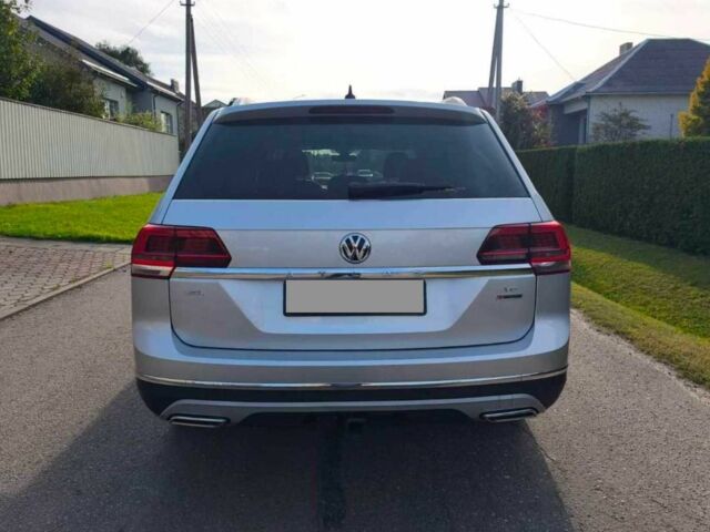 Серый Фольксваген Другая, объемом двигателя 3.6 л и пробегом 98 тыс. км за 18000 $, фото 1 на Automoto.ua