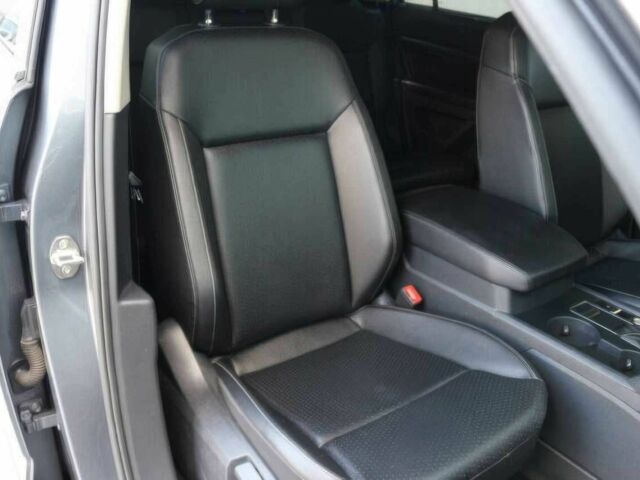 Сірий Фольксваген Інша, об'ємом двигуна 3.6 л та пробігом 34 тис. км за 8000 $, фото 10 на Automoto.ua