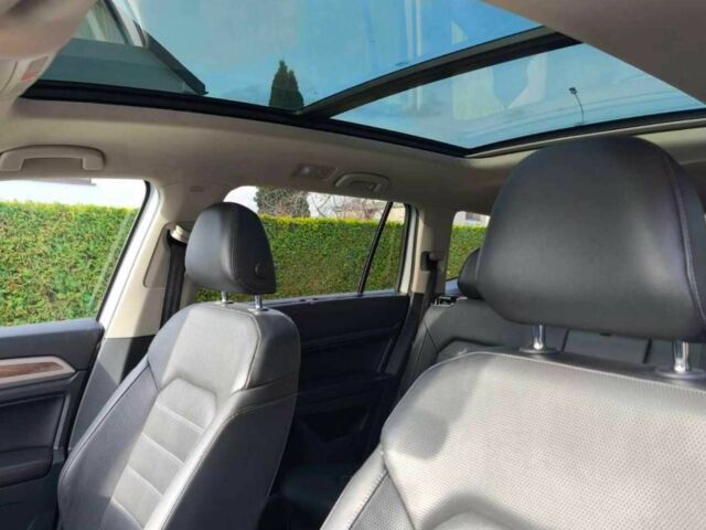 Серый Фольксваген Другая, объемом двигателя 3.6 л и пробегом 98 тыс. км за 18000 $, фото 17 на Automoto.ua