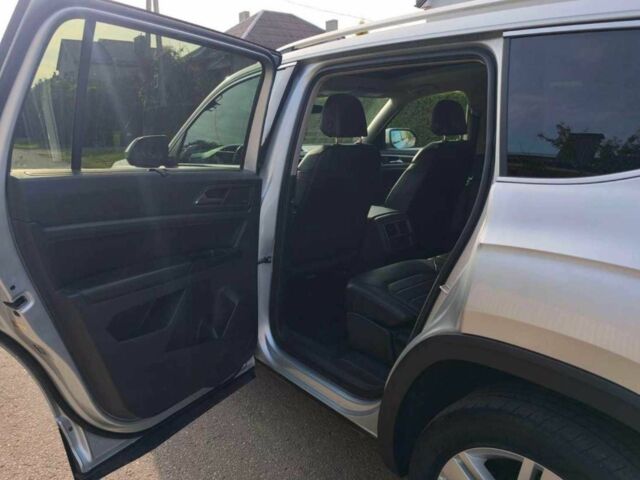 Серый Фольксваген Другая, объемом двигателя 3.6 л и пробегом 98 тыс. км за 18000 $, фото 10 на Automoto.ua