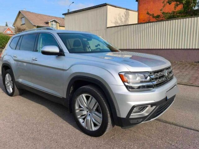 Серый Фольксваген Другая, объемом двигателя 3.6 л и пробегом 98 тыс. км за 18000 $, фото 2 на Automoto.ua