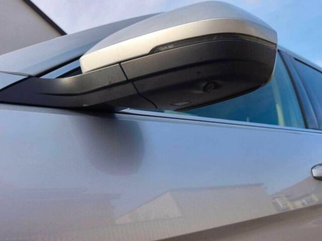 Серый Фольксваген Другая, объемом двигателя 3.6 л и пробегом 98 тыс. км за 18000 $, фото 9 на Automoto.ua