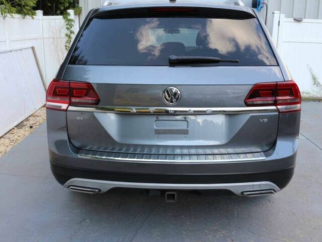 Сірий Фольксваген Інша, об'ємом двигуна 3.6 л та пробігом 34 тис. км за 8000 $, фото 5 на Automoto.ua