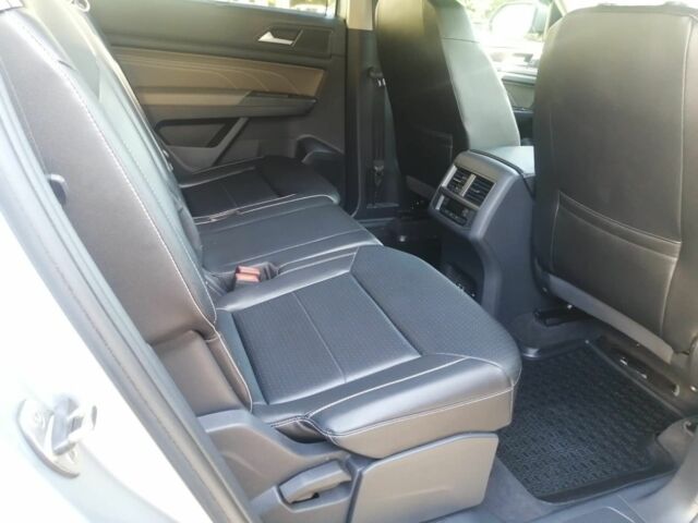 Серый Фольксваген Другая, объемом двигателя 3.6 л и пробегом 37 тыс. км за 30100 $, фото 13 на Automoto.ua