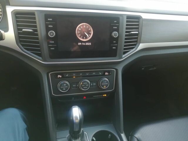 Серый Фольксваген Другая, объемом двигателя 3.6 л и пробегом 37 тыс. км за 30100 $, фото 20 на Automoto.ua