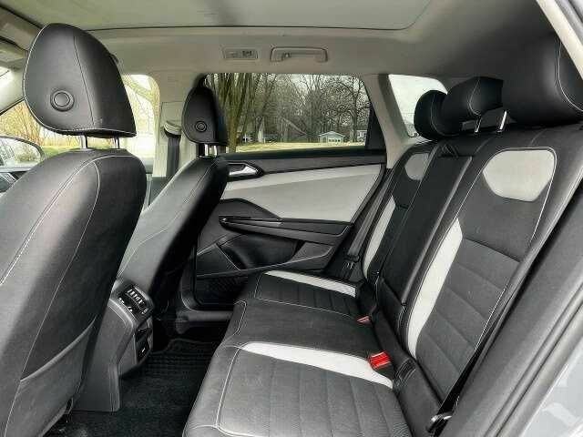 Сірий Фольксваген Інша, об'ємом двигуна 1.5 л та пробігом 445 тис. км за 8200 $, фото 11 на Automoto.ua