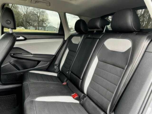 Сірий Фольксваген Інша, об'ємом двигуна 1.5 л та пробігом 445 тис. км за 8200 $, фото 12 на Automoto.ua