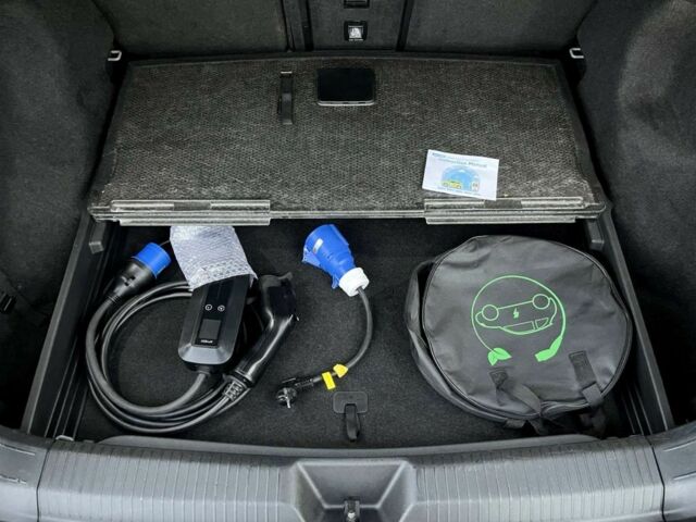 Серый Фольксваген Другая, объемом двигателя 0 л и пробегом 33 тыс. км за 23200 $, фото 21 на Automoto.ua