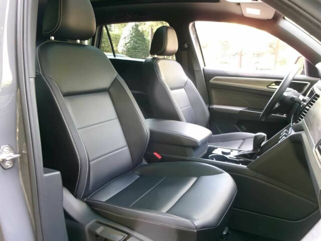 Серый Фольксваген Другая, объемом двигателя 3.6 л и пробегом 22 тыс. км за 15000 $, фото 9 на Automoto.ua