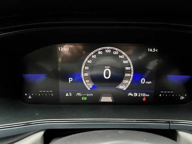 Серый Фольксваген Другая, объемом двигателя 1.5 л и пробегом 6 тыс. км за 22700 $, фото 6 на Automoto.ua