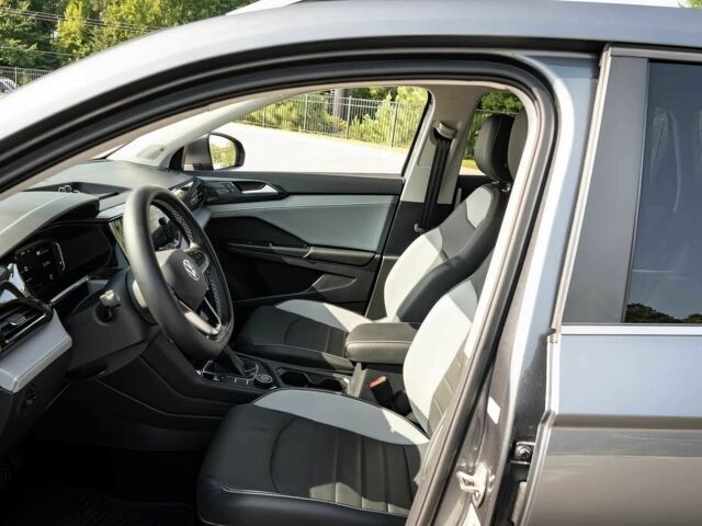 Сірий Фольксваген Інша, об'ємом двигуна 1.5 л та пробігом 21 тис. км за 16200 $, фото 9 на Automoto.ua