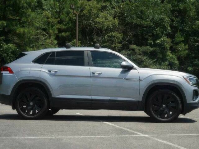 Сірий Фольксваген Інша, об'ємом двигуна 2 л та пробігом 20 тис. км за 39000 $, фото 7 на Automoto.ua