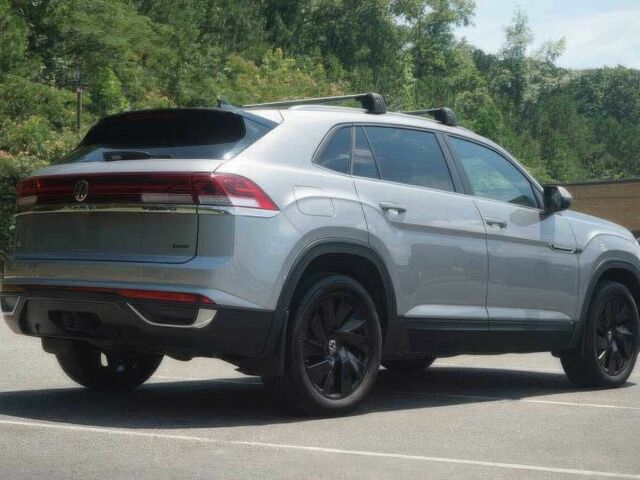 Сірий Фольксваген Інша, об'ємом двигуна 2 л та пробігом 20 тис. км за 39000 $, фото 6 на Automoto.ua