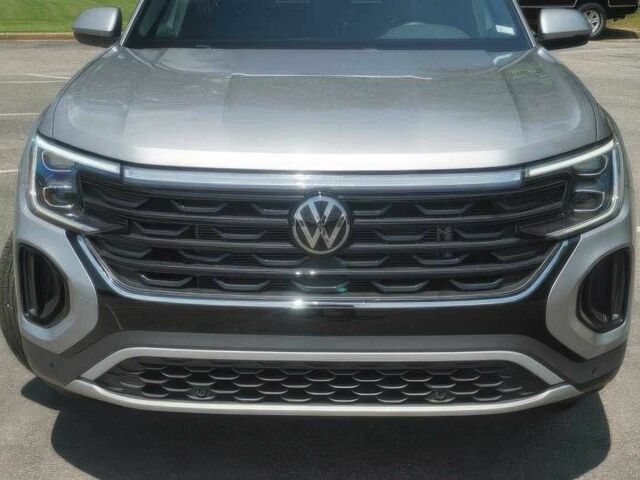 Сірий Фольксваген Інша, об'ємом двигуна 2 л та пробігом 20 тис. км за 39000 $, фото 1 на Automoto.ua