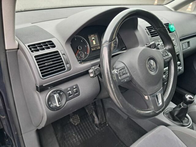 Синий Фольксваген Другая, объемом двигателя 1.6 л и пробегом 320 тыс. км за 9000 $, фото 5 на Automoto.ua