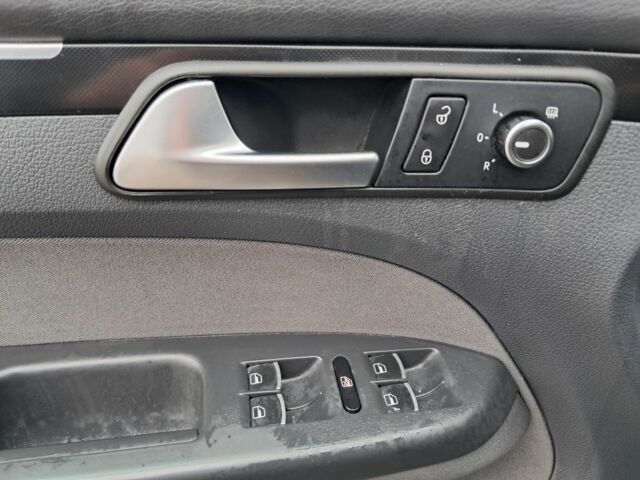 Синий Фольксваген Другая, объемом двигателя 1.6 л и пробегом 320 тыс. км за 9000 $, фото 6 на Automoto.ua