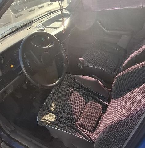 Синій Фольксваген Інша, об'ємом двигуна 1.3 л та пробігом 300 тис. км за 550 $, фото 4 на Automoto.ua