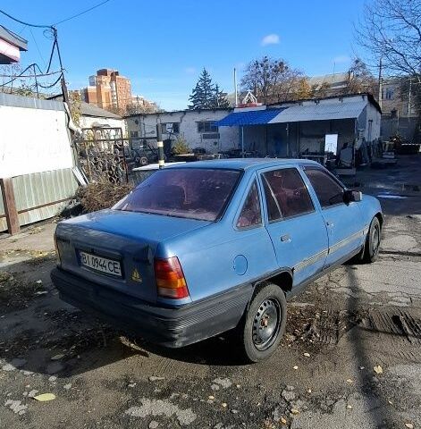 Синій Фольксваген Інша, об'ємом двигуна 1.3 л та пробігом 300 тис. км за 550 $, фото 2 на Automoto.ua