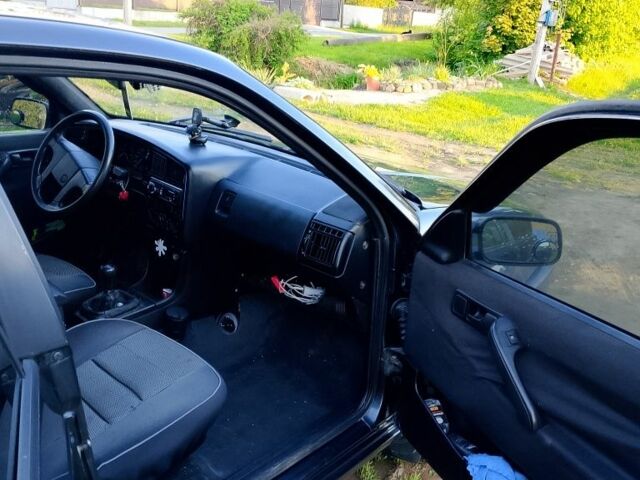 Синий Фольксваген Другая, объемом двигателя 1.8 л и пробегом 300 тыс. км за 1700 $, фото 2 на Automoto.ua