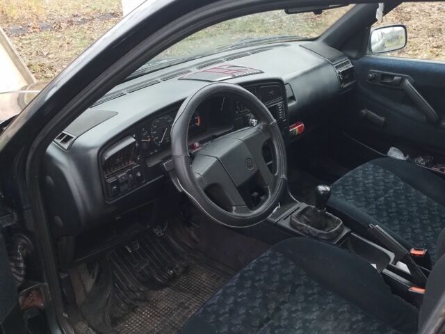 Синий Фольксваген Другая, объемом двигателя 1.8 л и пробегом 385 тыс. км за 1301 $, фото 5 на Automoto.ua