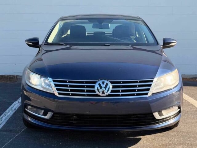 Синій Фольксваген Інша, об'ємом двигуна 2 л та пробігом 72 тис. км за 10100 $, фото 1 на Automoto.ua