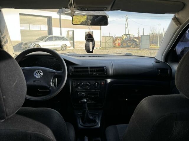 Синій Фольксваген Інша, об'ємом двигуна 1.6 л та пробігом 300 тис. км за 1450 $, фото 4 на Automoto.ua