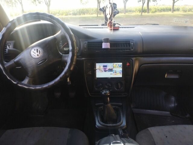 Синий Фольксваген Другая, объемом двигателя 1.6 л и пробегом 485 тыс. км за 3500 $, фото 3 на Automoto.ua