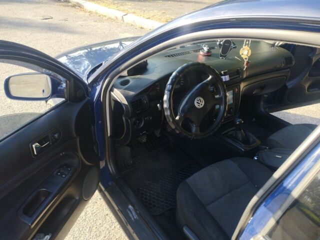 Синий Фольксваген Другая, объемом двигателя 1.6 л и пробегом 485 тыс. км за 3500 $, фото 2 на Automoto.ua