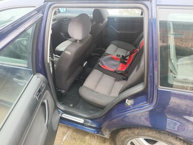 Синій Фольксваген Інша, об'ємом двигуна 1.4 л та пробігом 3 тис. км за 3750 $, фото 3 на Automoto.ua