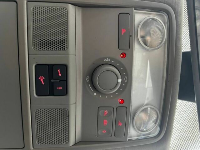 Синий Фольксваген Другая, объемом двигателя 1.8 л и пробегом 252 тыс. км за 7600 $, фото 8 на Automoto.ua