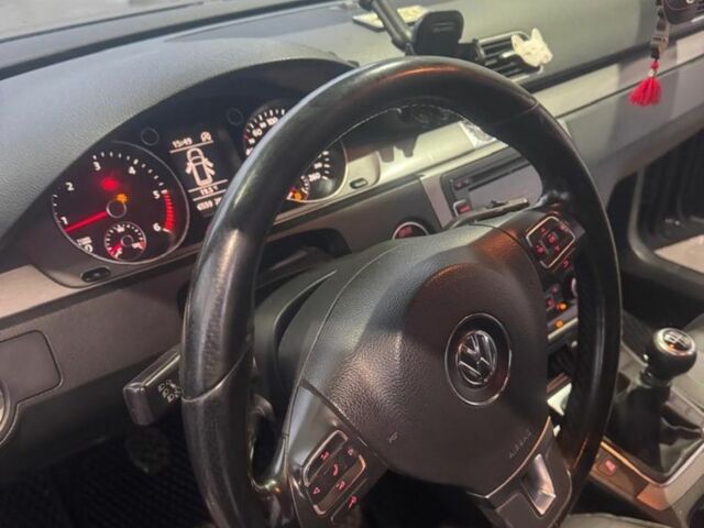 Синий Фольксваген Другая, объемом двигателя 1.6 л и пробегом 295 тыс. км за 8199 $, фото 5 на Automoto.ua