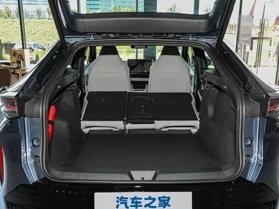 Синій Фольксваген Інша, об'ємом двигуна 0 л та пробігом 1 тис. км за 28500 $, фото 17 на Automoto.ua