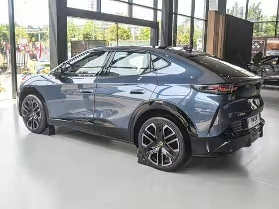 Синій Фольксваген Інша, об'ємом двигуна 0 л та пробігом 1 тис. км за 28500 $, фото 2 на Automoto.ua