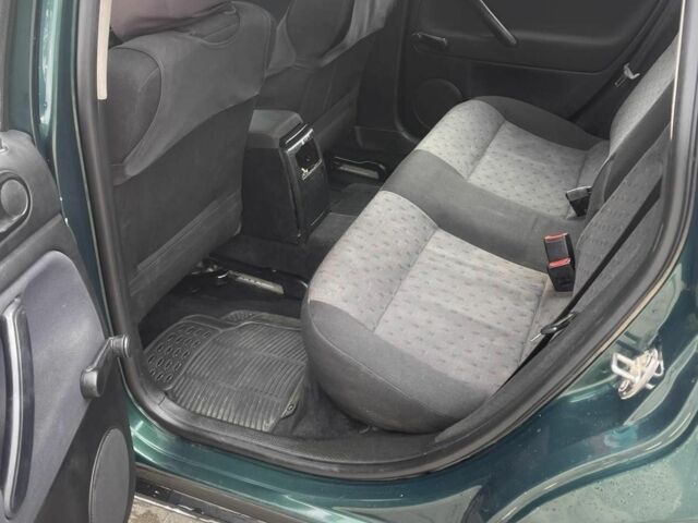 Зеленый Фольксваген Другая, объемом двигателя 1.8 л и пробегом 330 тыс. км за 3800 $, фото 5 на Automoto.ua