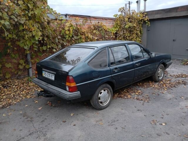 Зеленый Фольксваген Другая, объемом двигателя 1.6 л и пробегом 247 тыс. км за 1100 $, фото 5 на Automoto.ua