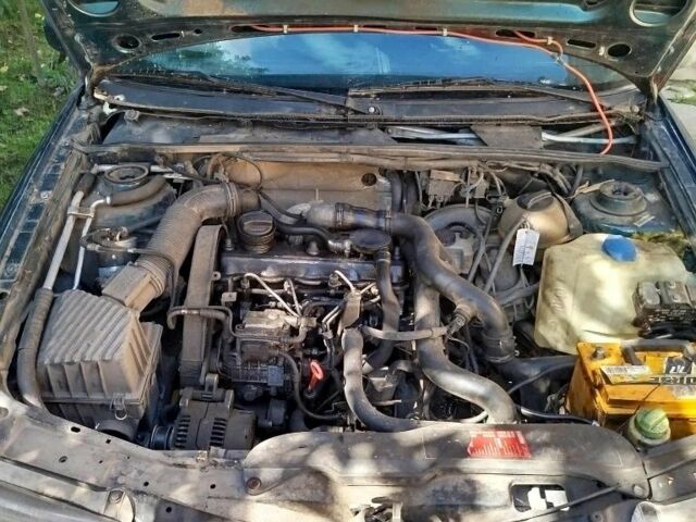 Зеленый Фольксваген Другая, объемом двигателя 1.9 л и пробегом 300 тыс. км за 1200 $, фото 1 на Automoto.ua