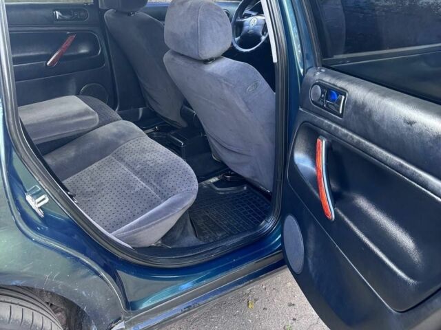 Зелений Фольксваген Інша, об'ємом двигуна 1.9 л та пробігом 300 тис. км за 3700 $, фото 2 на Automoto.ua