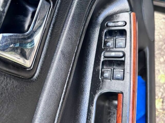 Зелений Фольксваген Інша, об'ємом двигуна 1.9 л та пробігом 300 тис. км за 3700 $, фото 3 на Automoto.ua