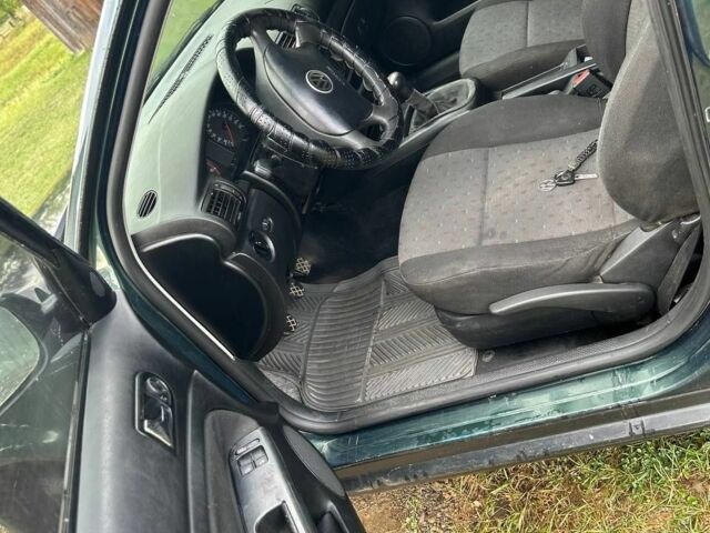 Зеленый Фольксваген Другая, объемом двигателя 1.6 л и пробегом 320 тыс. км за 3000 $, фото 5 на Automoto.ua