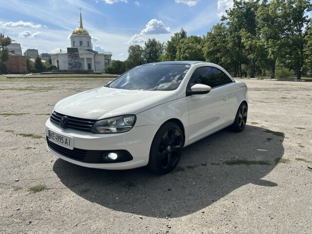 Білий Фольксваген Еос, об'ємом двигуна 2 л та пробігом 165 тис. км за 8500 $, фото 7 на Automoto.ua
