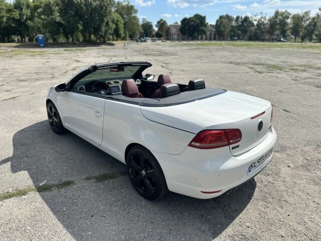 Білий Фольксваген Еос, об'ємом двигуна 2 л та пробігом 165 тис. км за 8500 $, фото 3 на Automoto.ua