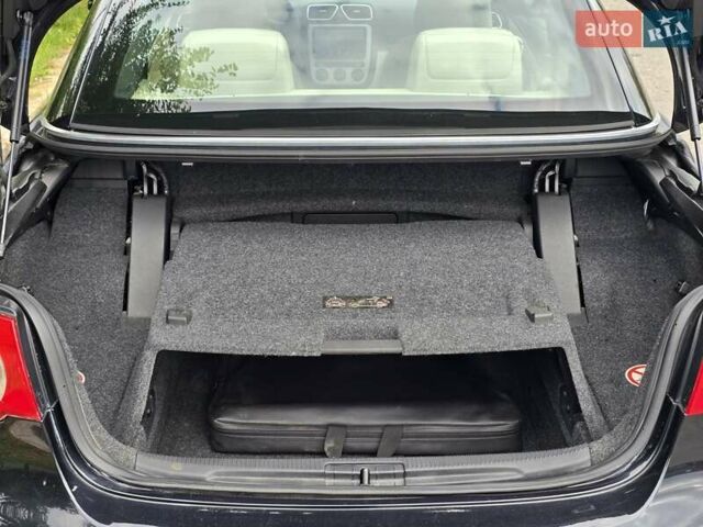 Чорний Фольксваген Еос, об'ємом двигуна 2 л та пробігом 124 тис. км за 6199 $, фото 25 на Automoto.ua