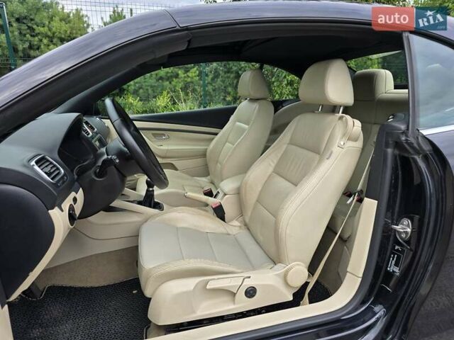 Чорний Фольксваген Еос, об'ємом двигуна 2 л та пробігом 124 тис. км за 6199 $, фото 34 на Automoto.ua