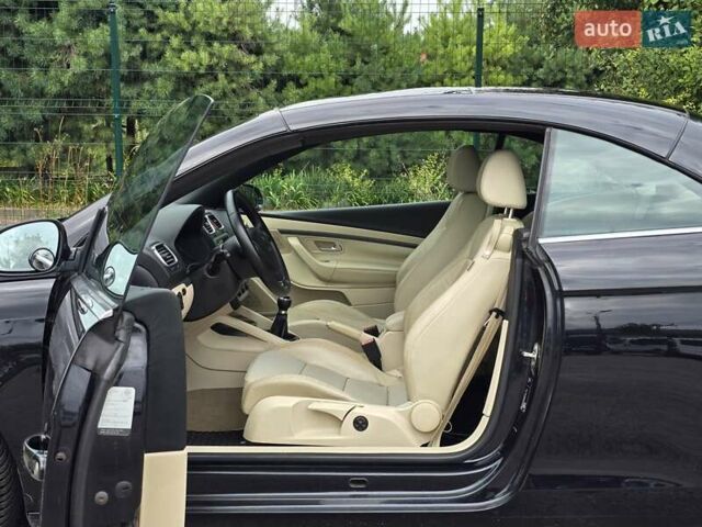 Чорний Фольксваген Еос, об'ємом двигуна 2 л та пробігом 124 тис. км за 6199 $, фото 33 на Automoto.ua