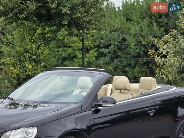 Чорний Фольксваген Еос, об'ємом двигуна 2 л та пробігом 124 тис. км за 6199 $, фото 36 на Automoto.ua