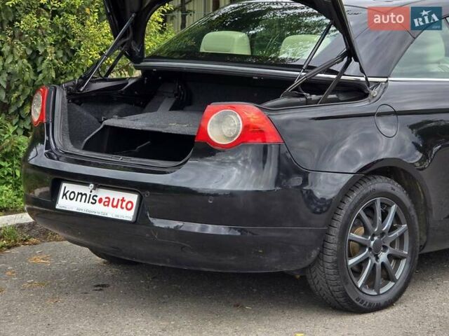 Чорний Фольксваген Еос, об'ємом двигуна 2 л та пробігом 124 тис. км за 6199 $, фото 23 на Automoto.ua