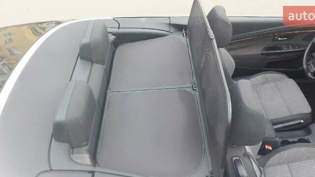 Чорний Фольксваген Еос, об'ємом двигуна 2 л та пробігом 266 тис. км за 7500 $, фото 5 на Automoto.ua